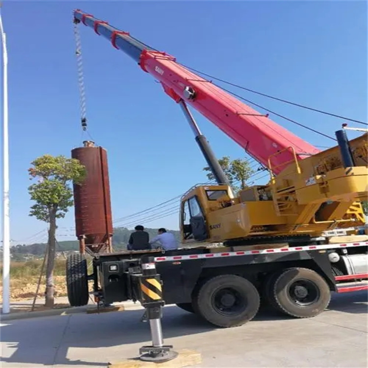 中原镇专业吊车租赁多少钱