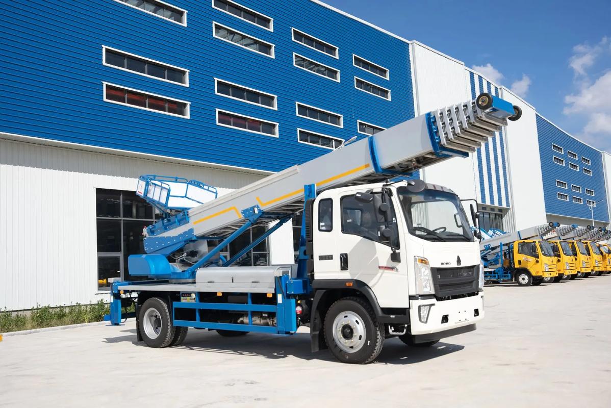 中原镇出租云梯车高空作业车 建筑垃圾搬运